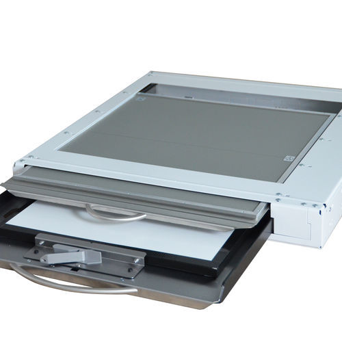 Suporte para chassis montado em mesa de radiografia - DBK  - Integral Medical