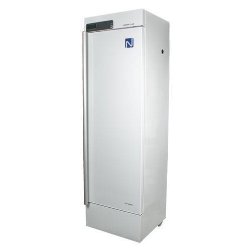 Freezer de laboratório - ULT U250 - Nordic - vertical / com 1 porta / com fluido refrigerante natural