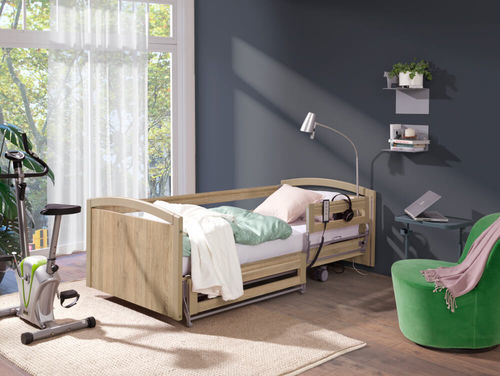 Cama para permanência prolongada - PB 636 - Elbur sp. z o.o. sp.k. - médico-hospitalar / elétrica / de altura regulável