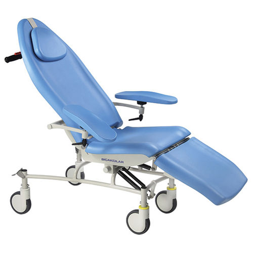 Poltrona manual para coleta de sangue - M2Z 700 0 0 - Bıçakcılar - articulada em 3 seções / com altura regulável / com rodízios
