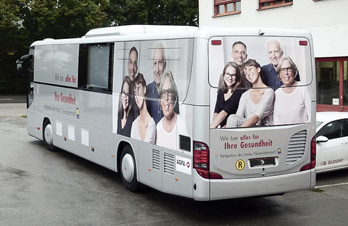 Unidade móvel de saúde para radiologia - Dlouhy - ônibus