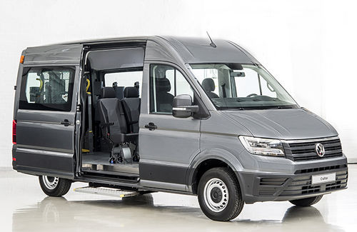 Veículo para pessoas com deficiência furgão - Volkswagen Crafter - Dlouhy - com acesso por porta traseira / com acesso por porta lateral