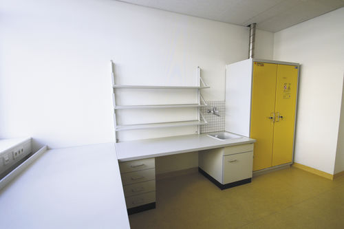 Móvel multifuncional - 82200 - Funeralia - para bancada de laboratório / de laboratório