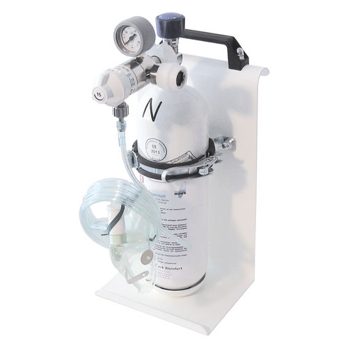Sistema de oxigenoterapia portátil - AEROtreat  - HUM - Gesellschaft für Homecare und Medizintechnik - com garrafa de oxigênio