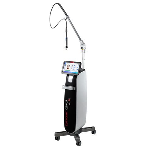 Aparelho de microagulhamento mecânico - LUTRONIC GENIUS® - Lutronic - com carrinho