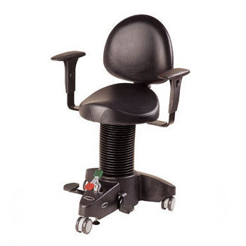 Mocho cirúrgico - SC100 - Savion Industries - com altura regulável / giratório / hidráulico