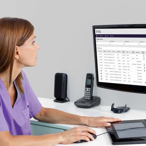 Software com sistema de acompanhamento - Delivery Manager - Swisslog Healthcare - de laboratório / para hospital / em tempo real