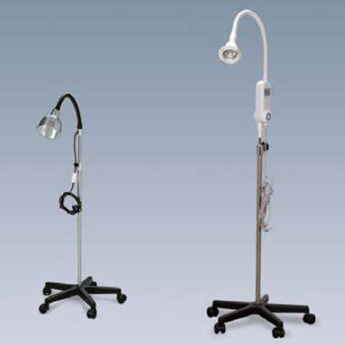 Foco clínico halôgeno - M600733 - Titanox  - com rodízios / de embutir / flexível