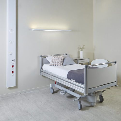 Régua de gases medicinais vertical - FLUIDYS - TLV Healthcare - para quarto de paciente / com iluminação