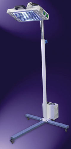 Aparelho de fototerapia neonatal - STP-100 CFL - V-Care Medical Systems  - com rodízios / com luz azul