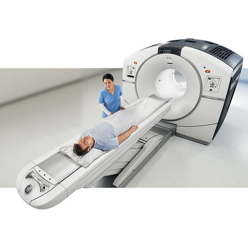 Equipamento PET/CT para cintilografia de corpo inteiro - Discovery™ MI DR - GE Healthcare - para tomografia de corpo inteiro