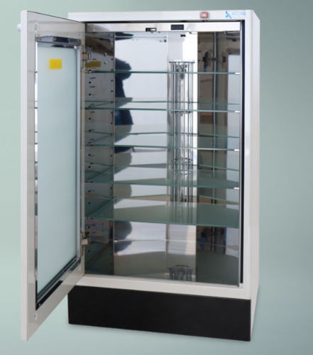 Armário com porta - UV - ASTRA MOBILI METALLICI   - estéril / fixo / metálico