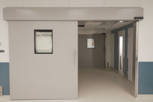 Porta de proteção radiológica -  Medinox - Metaflex Doors Europe - com blindagem / para hospital / para sala limpa