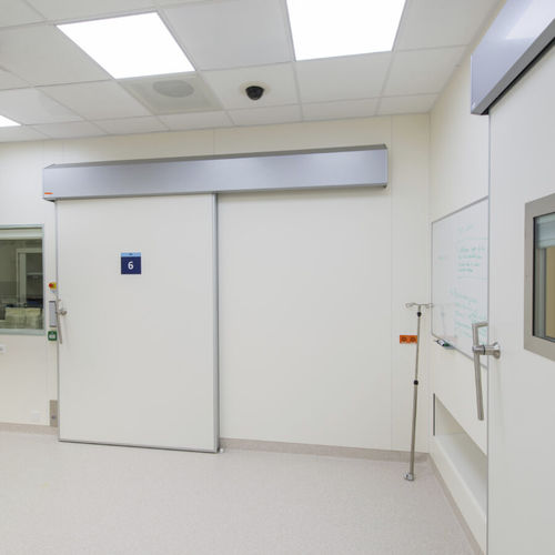 Porta de isolamento - Medicare Sound - Metaflex Doors Europe - para hospital / de correr / hermética