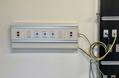 Régua de gases medicinais horizontal - PROVIDER PLUS® 6540-AC - Modular Services Company - de parede / para serviço de cuidados intensivos