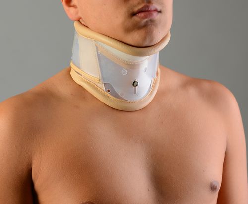 Colar cervical semirrígido - 1700 - Novamed Medical Products - C (10 cm) / com apoio mentoniano / para adulto