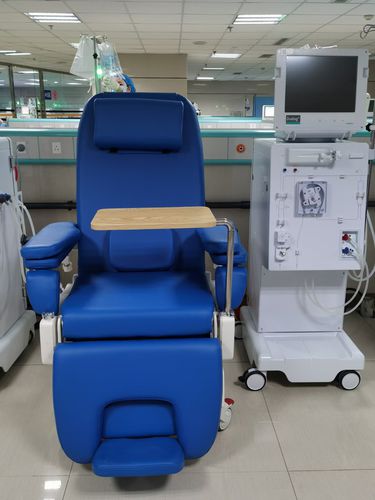 Poltrona para hemodiálise elétrica - PY-YD-310 - Nanning Passion Medical Equipment - articulada em 3 seções / para quimioterapia / com rodízios