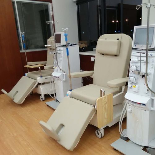 Poltrona para hemodiálise elétrica - PY-YD-410 - Nanning Passion Medical Equipment - articulada em 3 seções / para quimioterapia / com rodízios