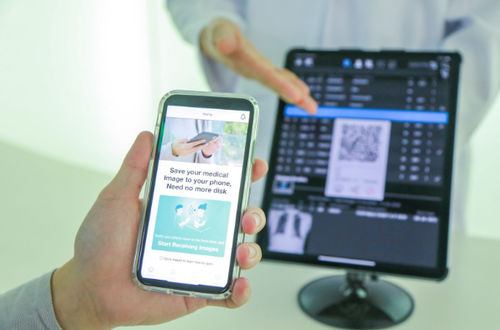 Aplicativo para iOS de compartilhamento - FHR - EBM Technologies - visualizador / médico-hospitalar / para hospital