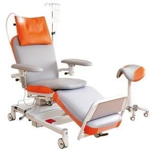 Poltrona para coleta de sangue a bateria - COMFORTLINE2 - Bionic Medizintechnik - articulada em 4 seções / com apoio para pés