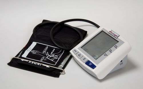 Medidor digital de pressão arterial automático - MedSignals - com conexão sem fio