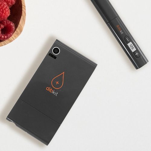 Bomba de insulina com monitor contínuo de glicose - dibkit - IA Collaborative - com conexão sem fio