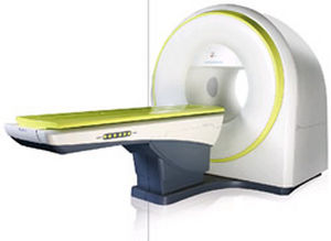 Acelerador linear de partículas para radiocirurgia estereotáxica - Gyro knife - x series - Gamma Star - com mesa de coordenadas robótica