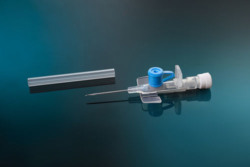 Agulha para injeção intravenosa - Farcocathe I.V. Cannula - Farcomake - com aletas / estéril / com dispositivo de segurança