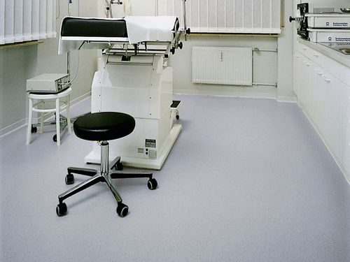 Revestimento de piso em borracha - noraplan® stone - Nora - em pedra / resistente ao fogo / antiderrapante