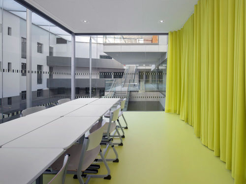 Revestimento de piso em borracha - noraplan® uni - Nora - resistente ao fogo / antiderrapante