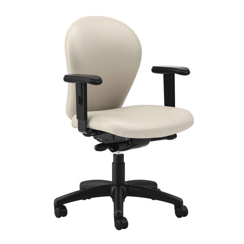 Cadeira de escritório com braços - Gotcha - National Office Furniture - com rodízios