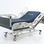 cama para cuidados intensivos